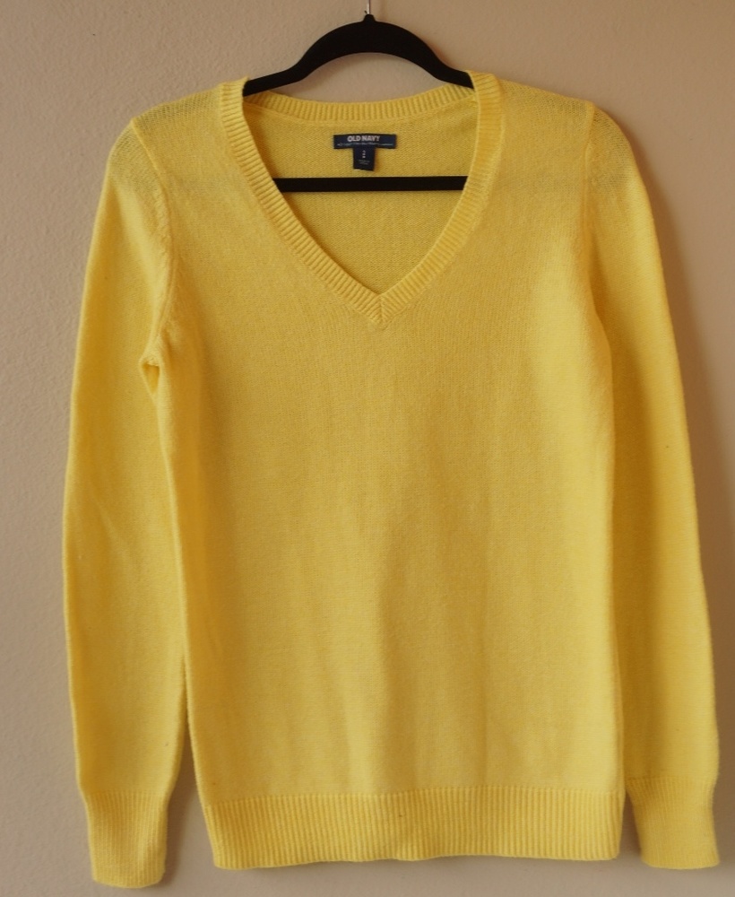 Old Navy - Canary Lightweight V Neck Sweater